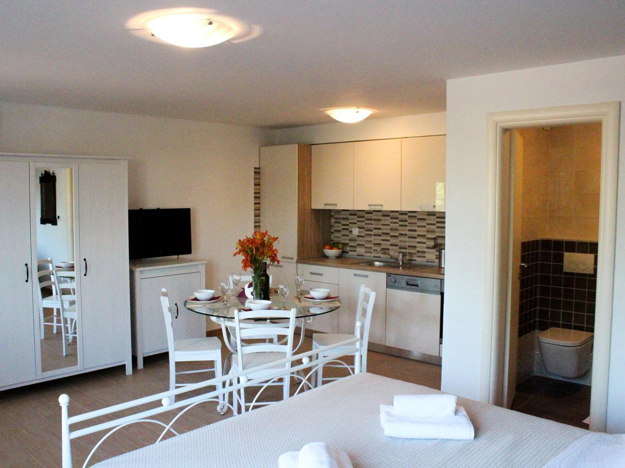 Apartmani Marin1 Vrbnik Habitación foto